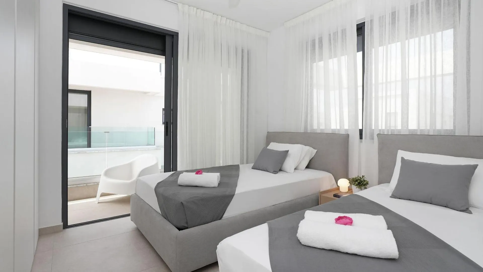 Levanda Platinum - Sunrise Sea View Protaras