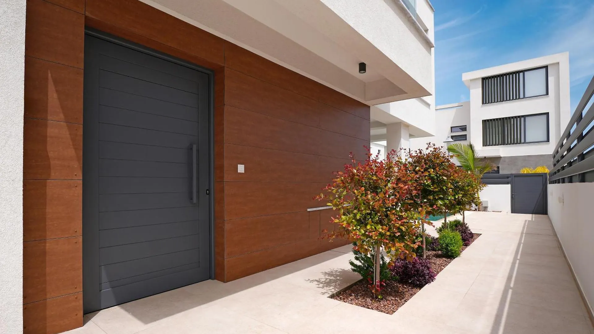 Levanda Platinum - Sunrise Sea View Protaras