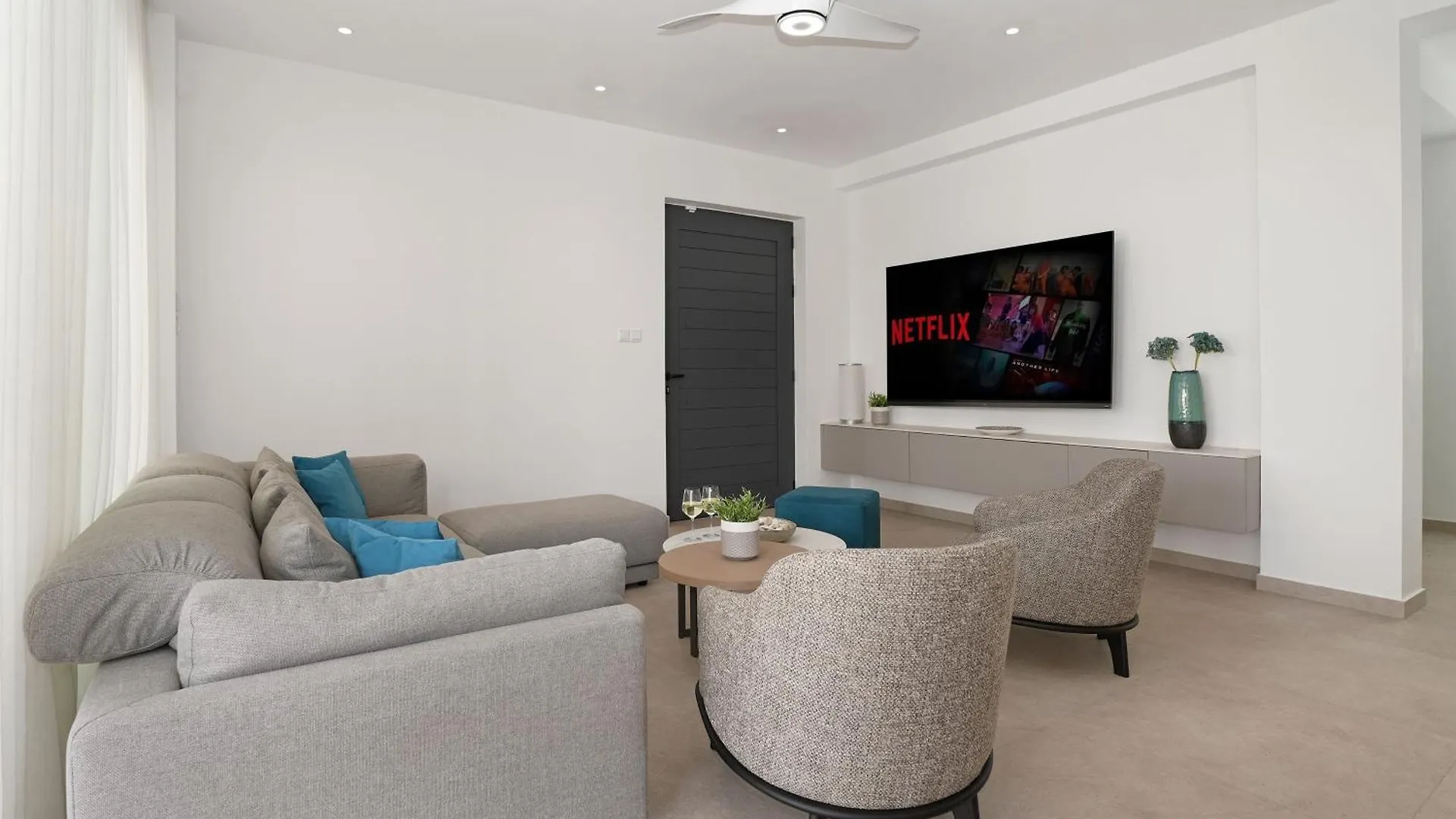 Levanda Platinum - Sunrise Sea View Protaras