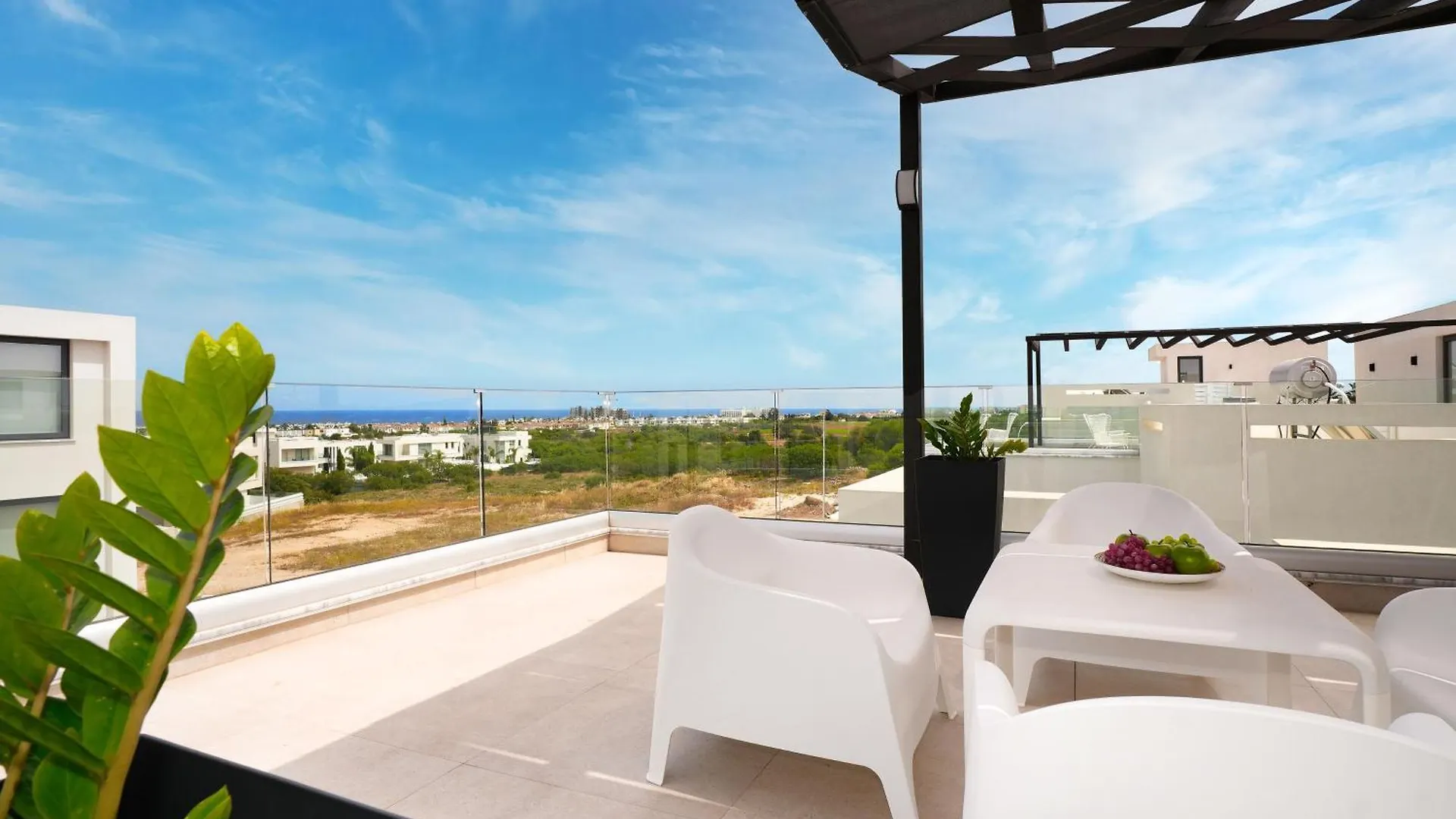 Dom wakacyjny Levanda Platinum - Sunrise Sea View Protaras